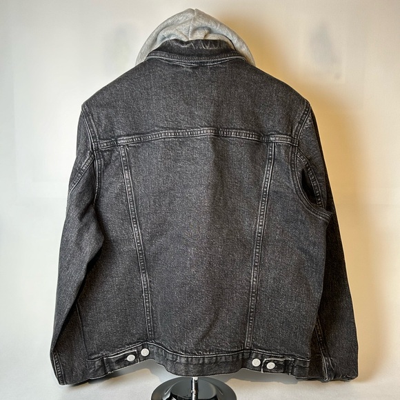 H&M Slim Fit Men’s Hooded Denim Jacket - Picture 2 of 6